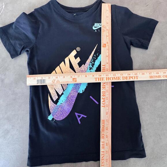 Nike Shirt Youth 10-12 Black Air Pastel Logo Graphic Tee Swoosh DH6520-010 - Picture 7 of 9